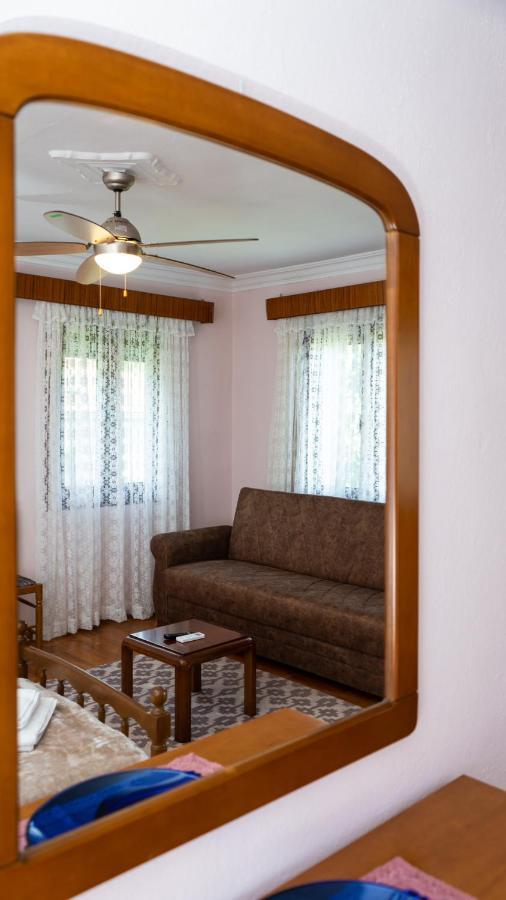 カストラキオンFani'S House Under Meteoraアパートメント エクステリア 写真